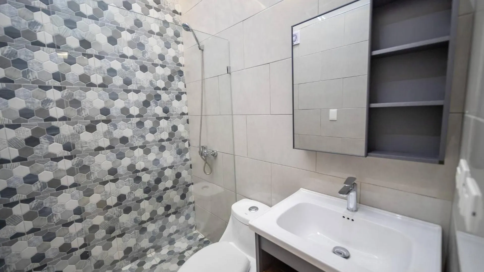 Luxurious Brand New Villa With 5 Br- 5 Bt In Sosua