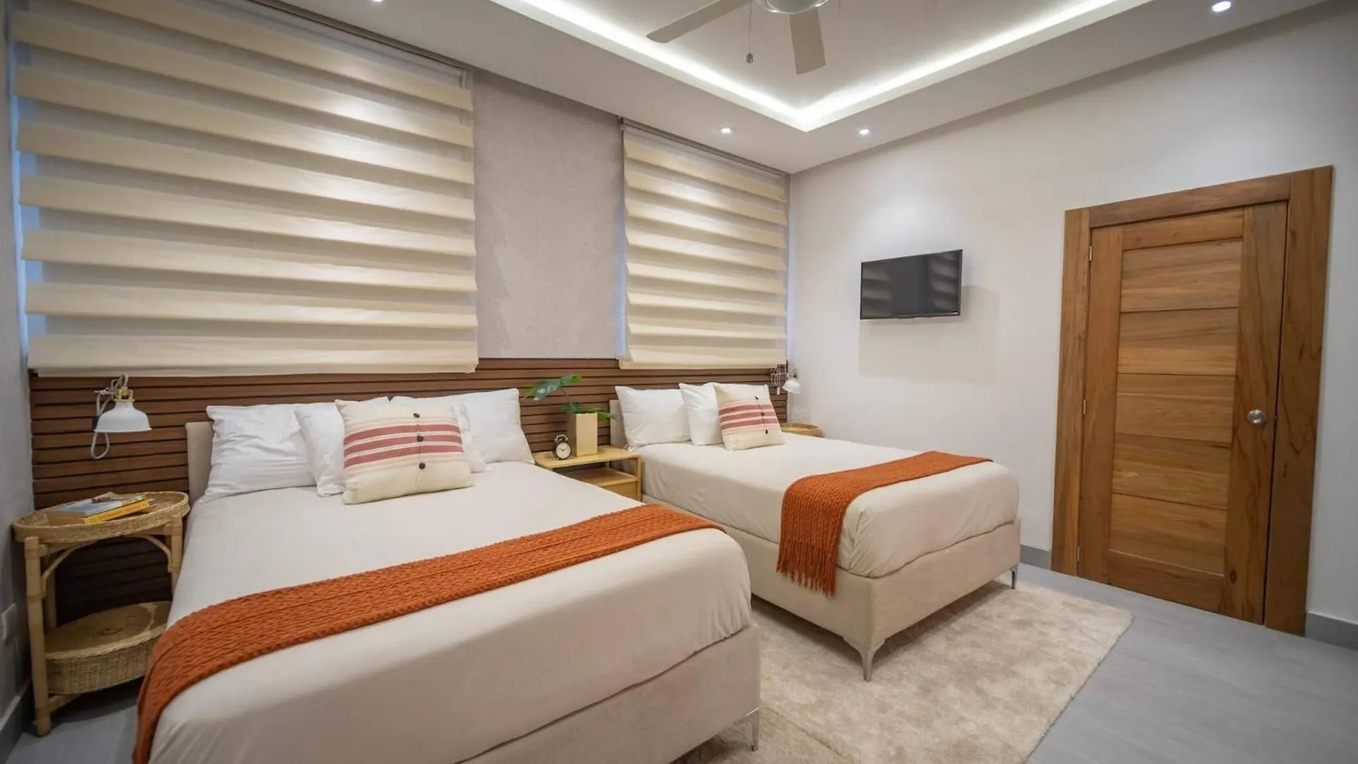 Luxurious Brand New Villa With 5 Br- 5 Bt In Sosua 0*,  Δομινικανή Δημοκρατία